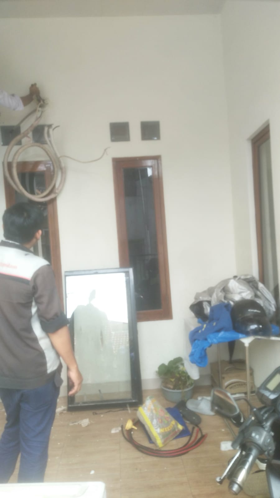Layanan Bongkar Pasang AC